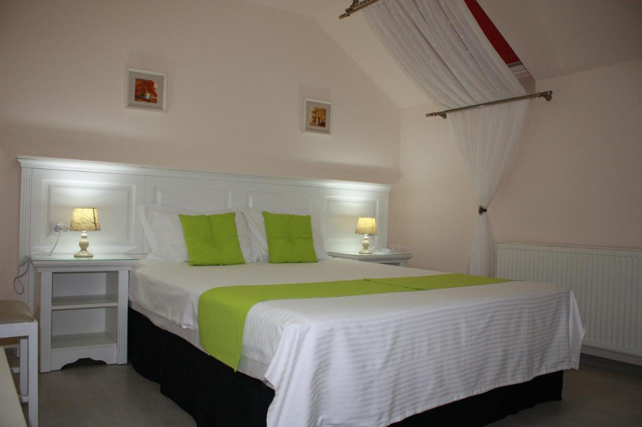 Silva House Hotel Deva Buitenkant foto