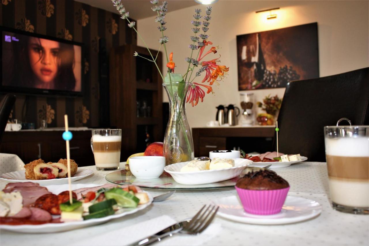 Silva House Hotel Deva Buitenkant foto