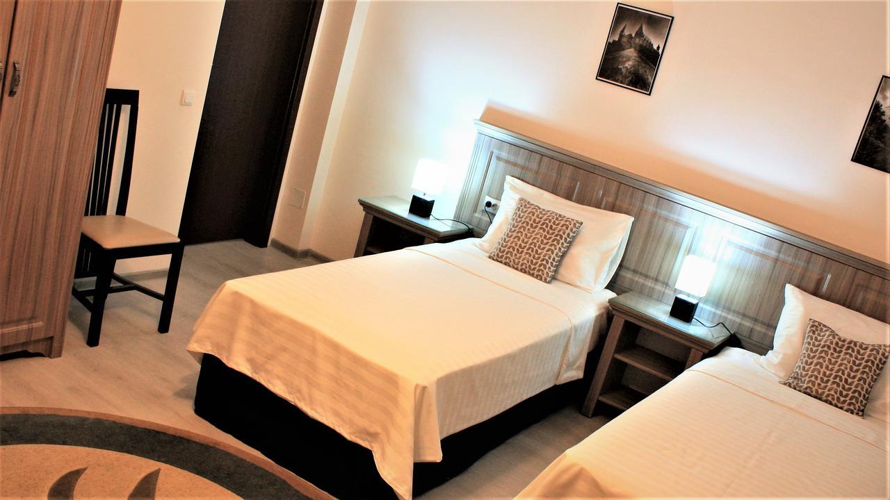 Silva House Hotel Deva Buitenkant foto